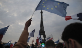 قانون الهجرة في فرنسا: نقاش مفخخ داخل السلطة التنفيذية
