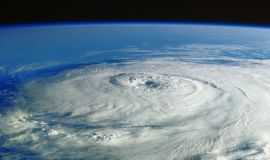 عين الإعصار "بيريل" تشتد في طريقها إلى جزر الكاريبي